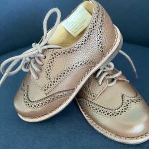 New shoes , size 7 never wear